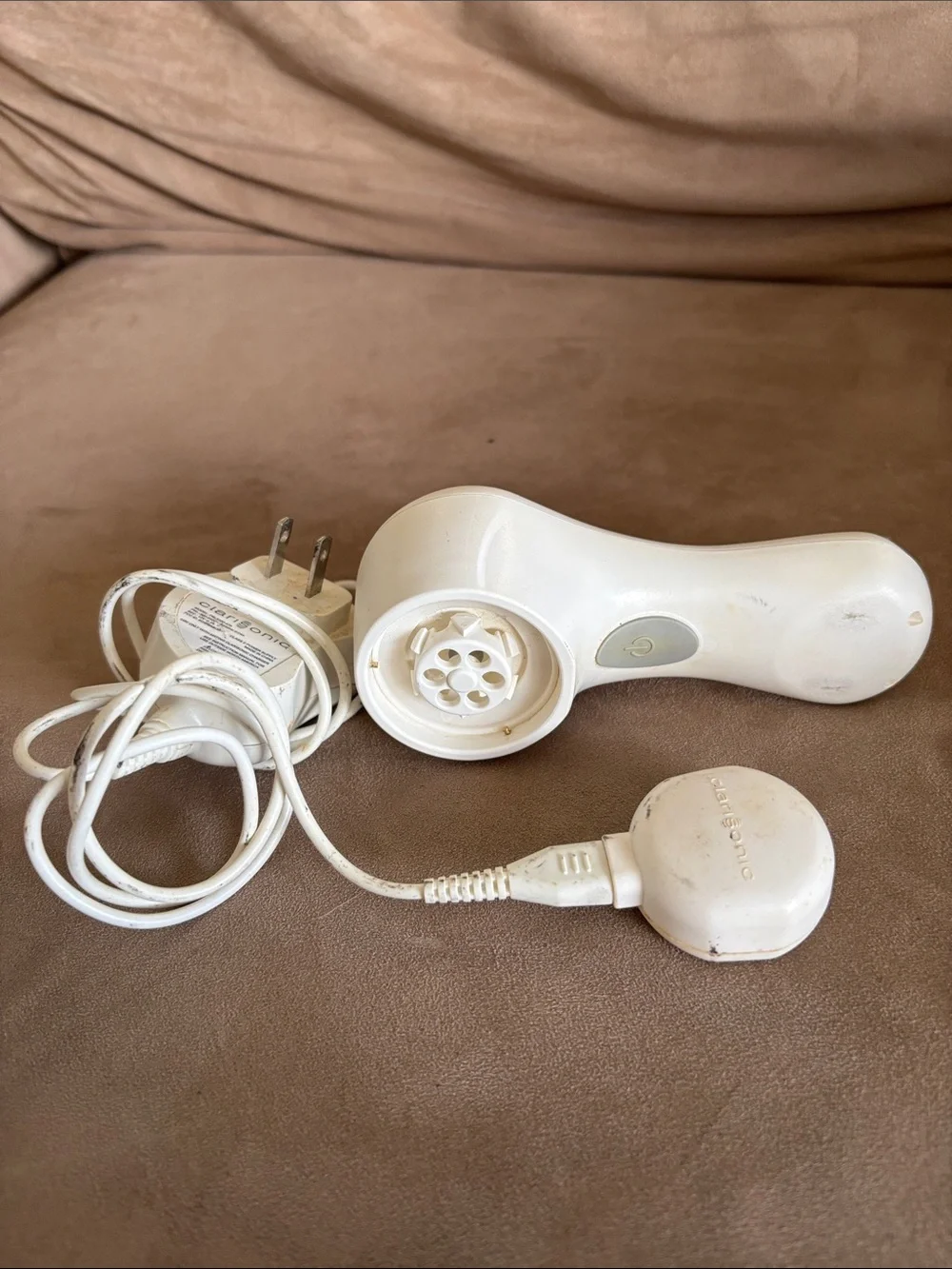 Clarisonic White Facial Exfoliant Brush Handle with Charger